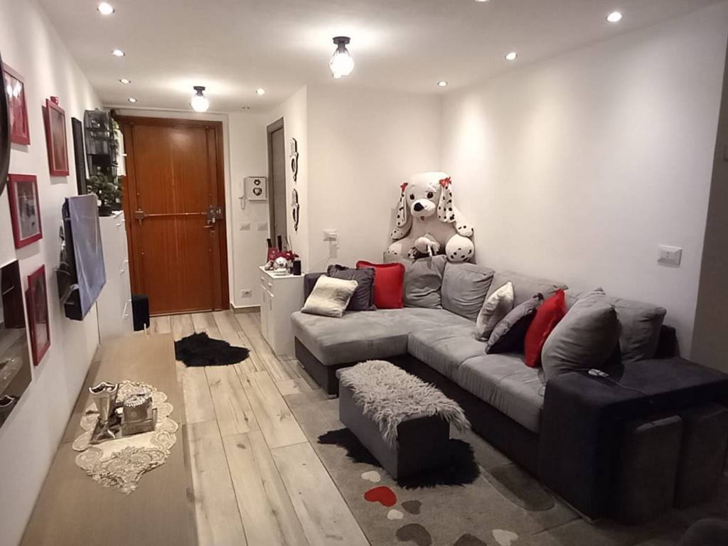 appartamento in vendita a Como in zona Prestino