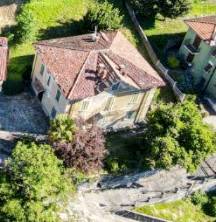 casa indipendente in vendita a Como in zona Borghi