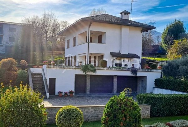 casa indipendente in vendita a Como in zona Sagnino