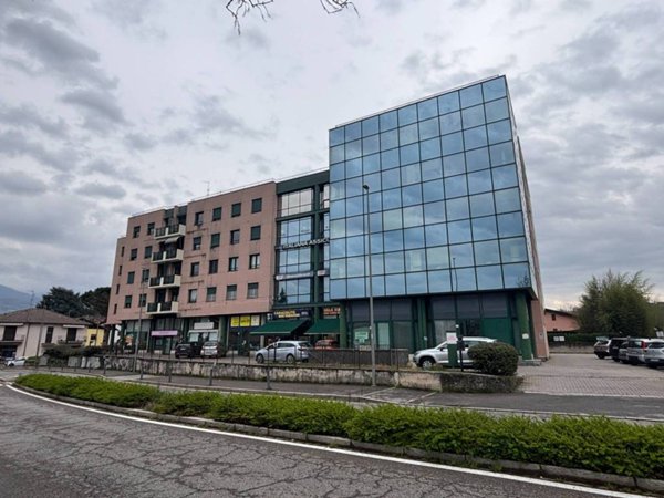 appartamento in vendita a Como in zona Camerlata