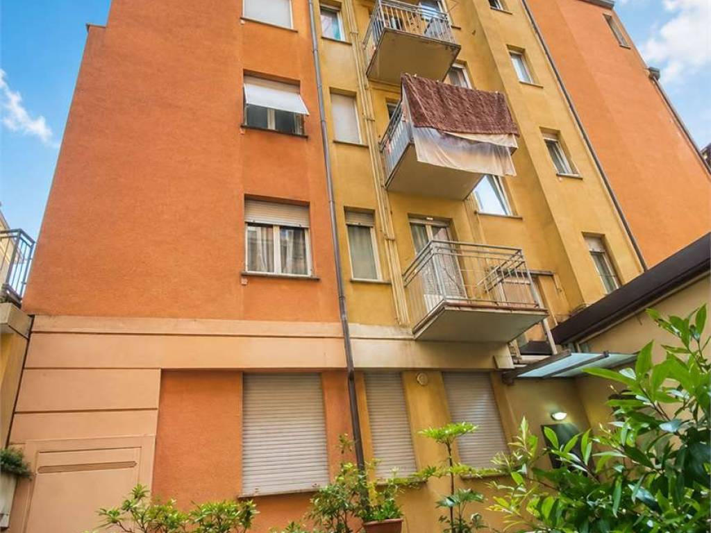 appartamento in vendita a Como in zona Borghi