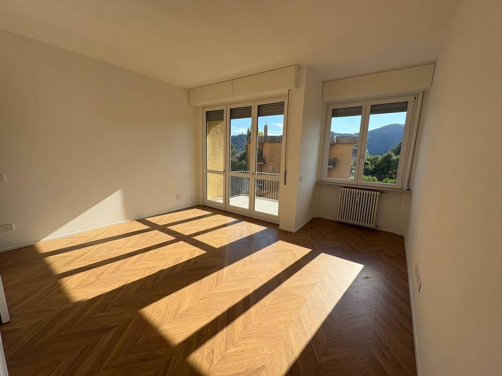 appartamento in vendita a Como in zona Valduce