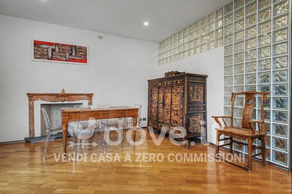 appartamento in vendita a Como in zona Como Centro
