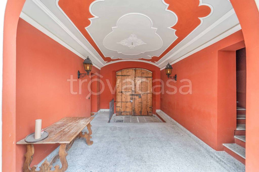 appartamento in vendita a Como in zona Moncucco