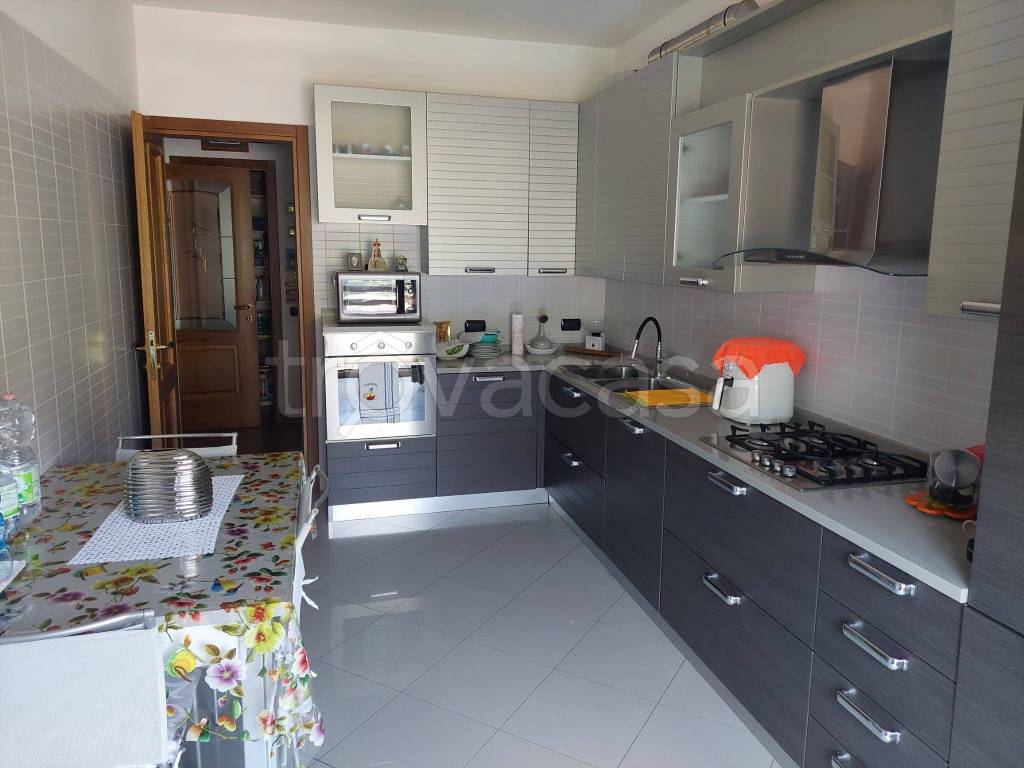 appartamento in vendita a Como in zona Sagnino