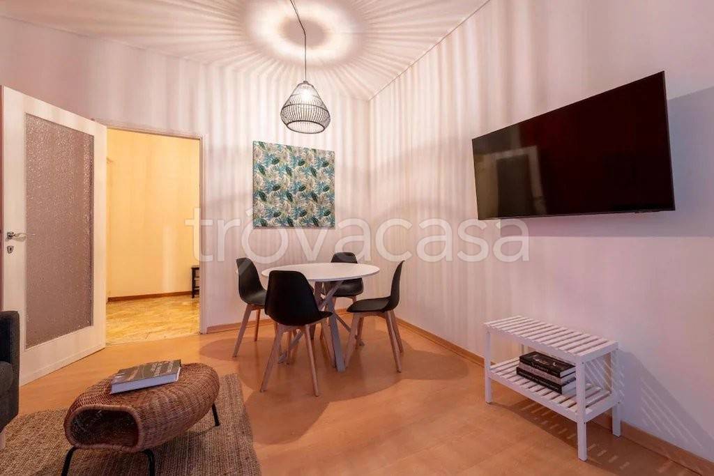 appartamento in vendita a Como in zona Ponte Chiasso