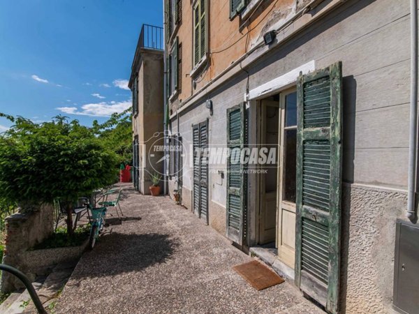 appartamento in vendita a Como in zona Garzola