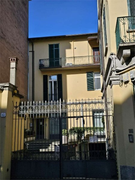 appartamento in vendita a Como in zona Valduce