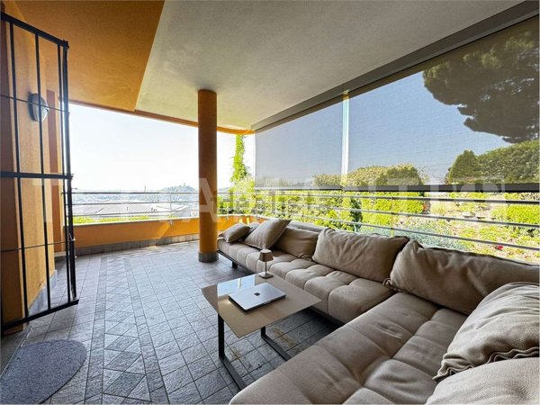 appartamento in vendita a Como in zona Garzola