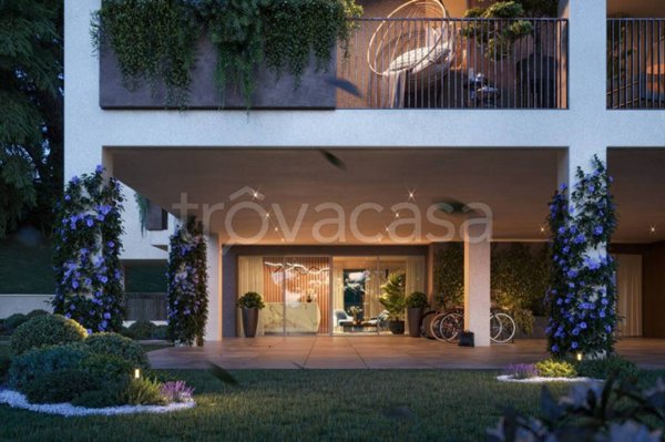 appartamento in vendita a Como in zona Como Centro