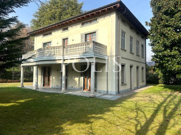 casa indipendente in vendita a Como