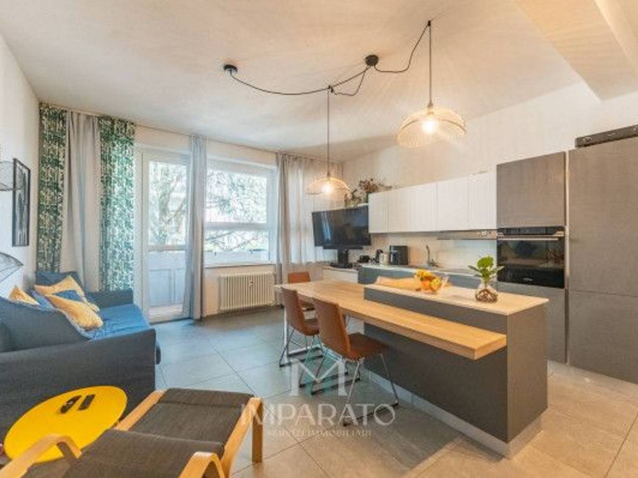 appartamento in vendita a Como in zona Borghi