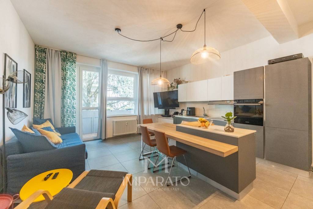 appartamento in vendita a Como in zona Borghi