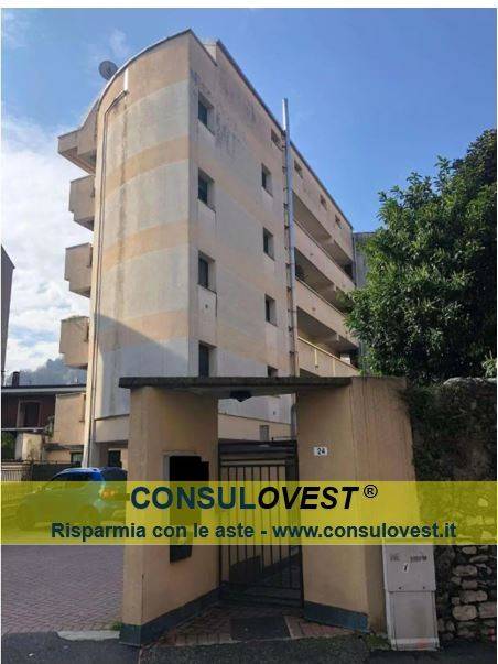 appartamento in vendita a Como in zona Borghi