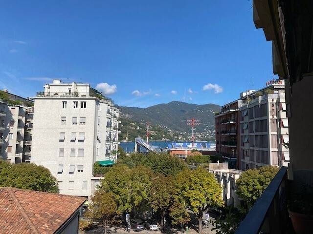 appartamento in vendita a Como in zona Como Centro