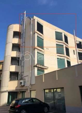 appartamento in vendita a Como in zona Borghi