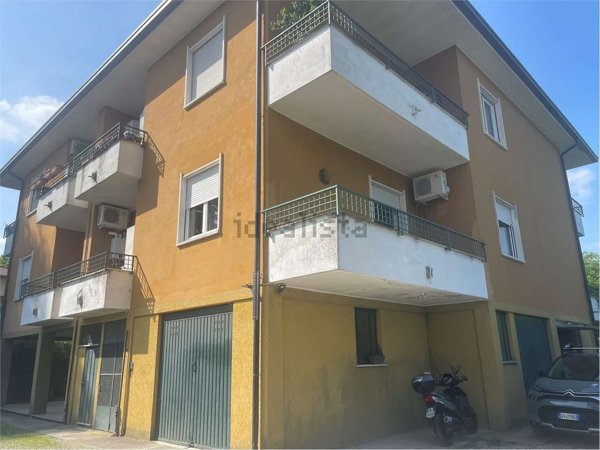 appartamento in vendita a Como in zona Albate
