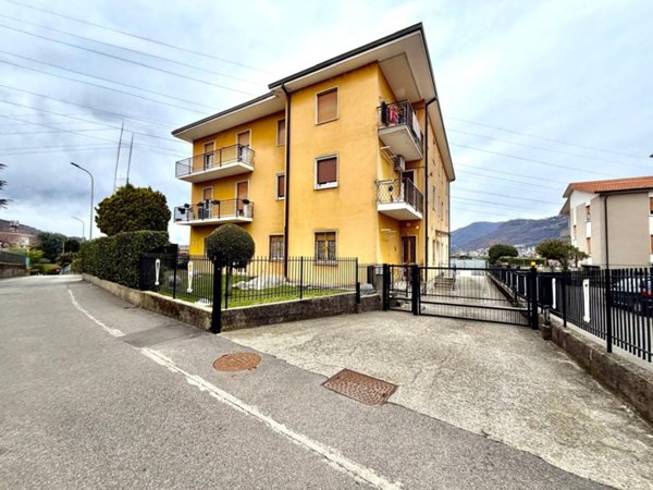 appartamento in vendita a Como in zona Sagnino