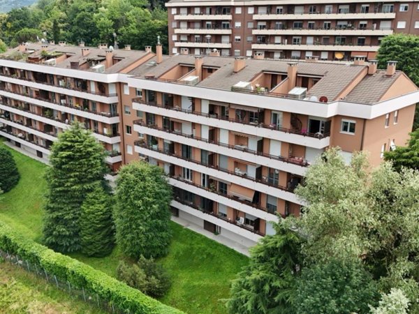 appartamento in vendita a Como in zona Sagnino