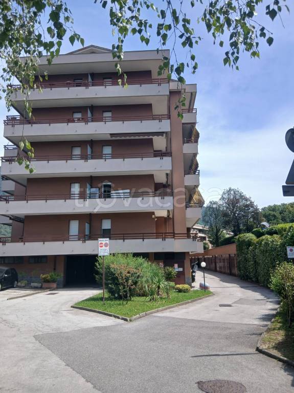 appartamento in vendita a Como in zona Sagnino