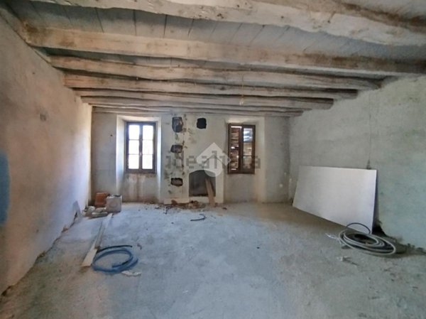 appartamento in vendita a Como in zona Albate