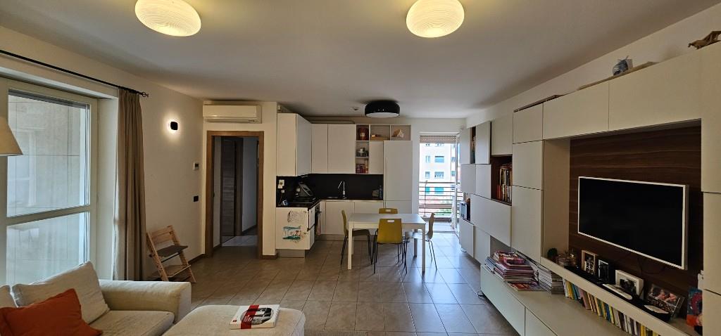 appartamento in vendita a Como in zona Como Centro