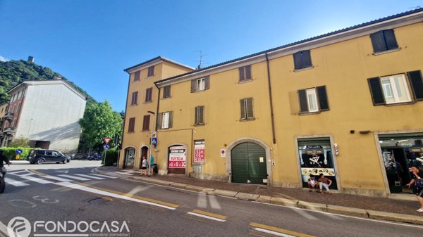 appartamento in vendita a Como in zona Borghi