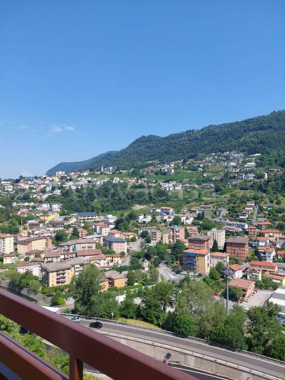 appartamento in vendita a Como in zona Sagnino