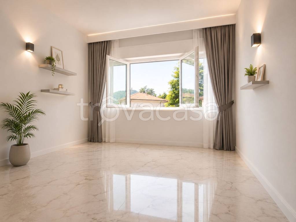 appartamento in vendita a Como in zona Borghi