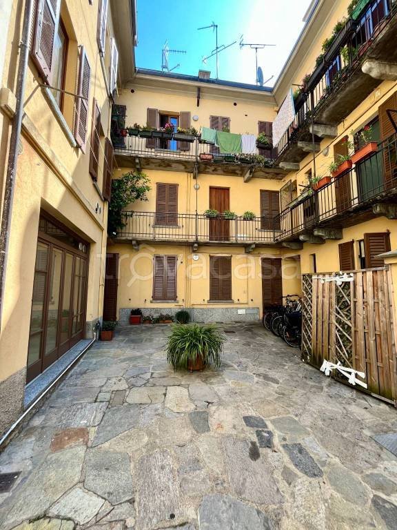 appartamento in vendita a Como in zona Como Centro