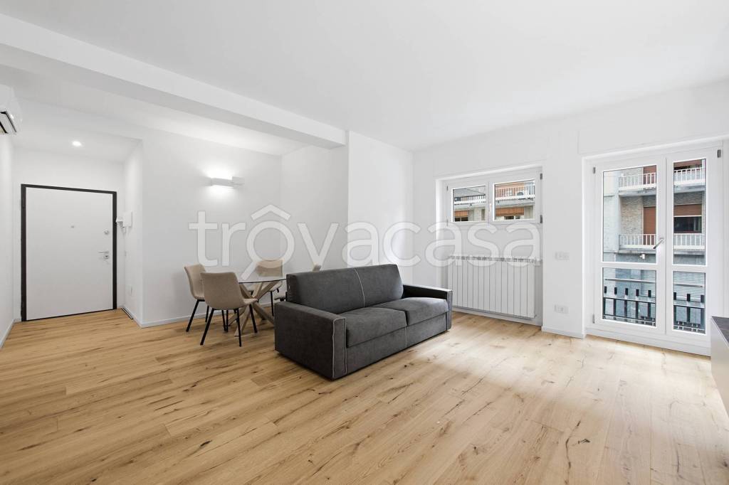 appartamento in vendita a Como in zona Valduce