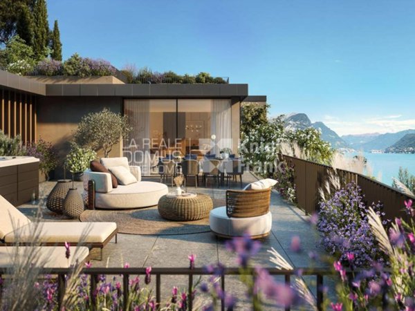 appartamento in vendita a Como in zona Villa Olmo
