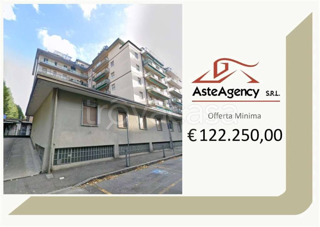 appartamento in vendita a Como in zona Borghi
