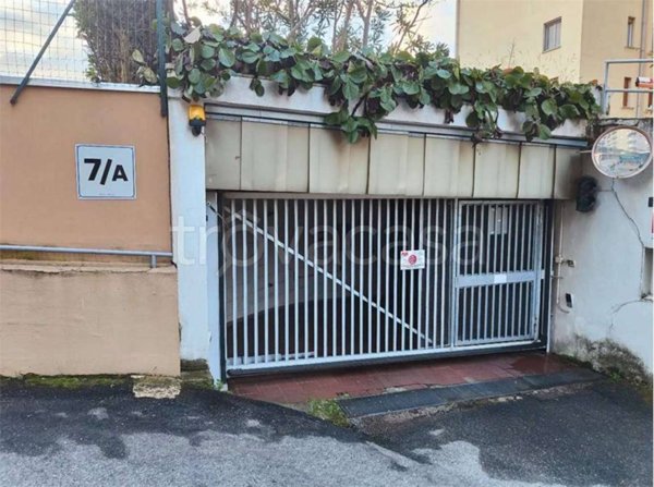 appartamento in vendita a Como in zona Borghi