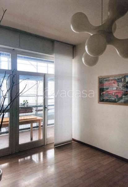 appartamento in vendita a Como in zona Albate