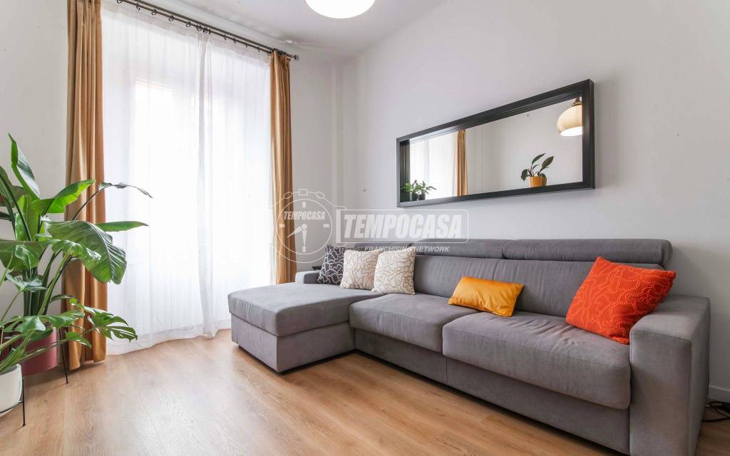 appartamento in vendita a Como in zona Borghi