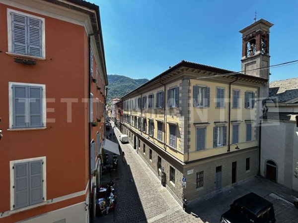 appartamento in vendita a Como in zona Como Centro