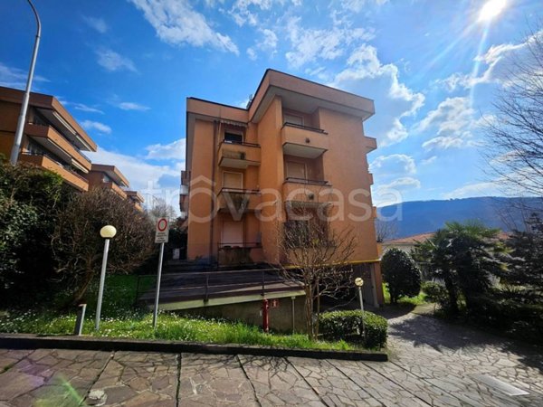 appartamento in vendita a Como in zona Sagnino