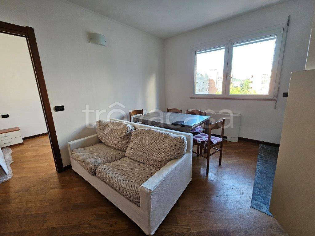 appartamento in vendita a Como in zona Camerlata
