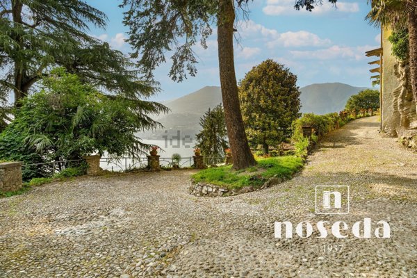 casa indipendente in vendita a Como