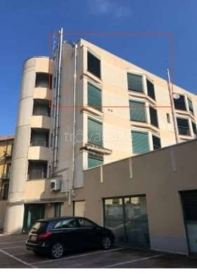 appartamento in vendita a Como in zona Borghi