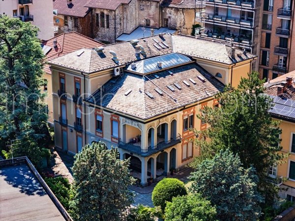 casa indipendente in vendita a Como in zona Como Centro