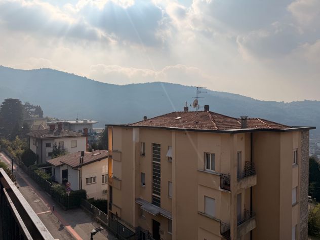 appartamento in vendita a Como in zona Sagnino