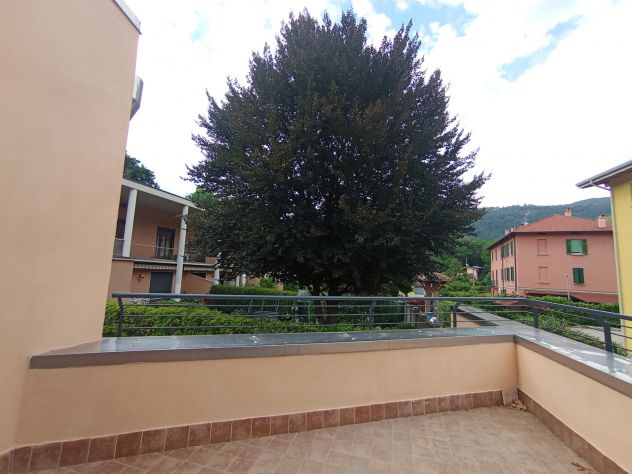 casa indipendente in vendita a Como