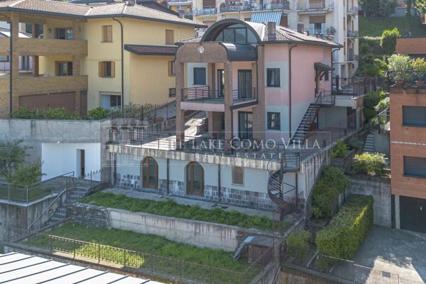 appartamento in vendita a Como in zona Salita dei Cappuccini