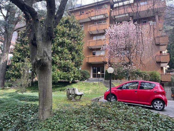 appartamento in vendita a Como in zona Prudenziana