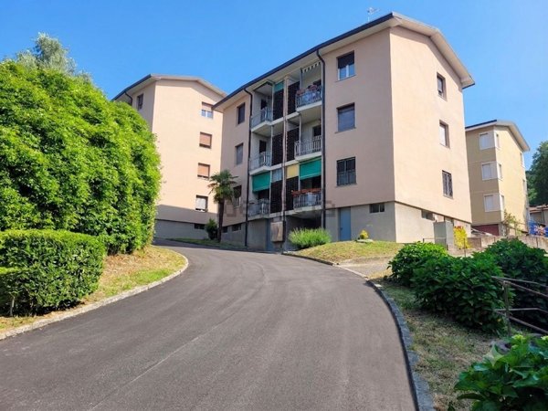 appartamento in vendita a Como in zona Prestino
