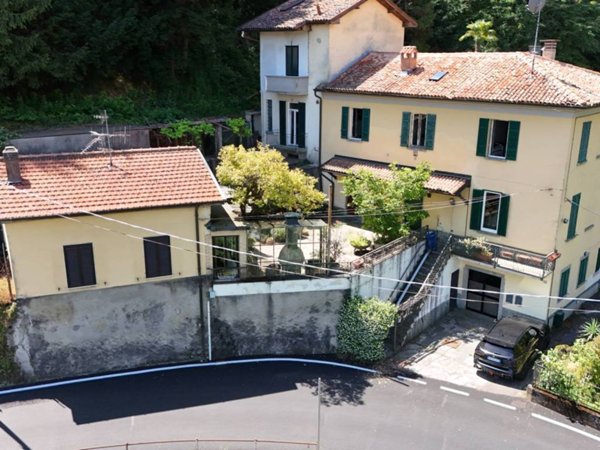 appartamento in vendita a Como in zona Prestino
