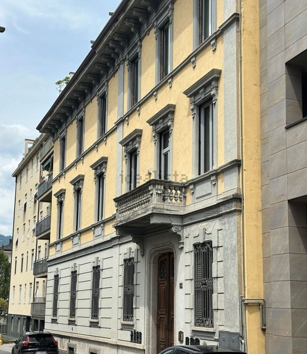appartamento in vendita a Como in zona Como Centro