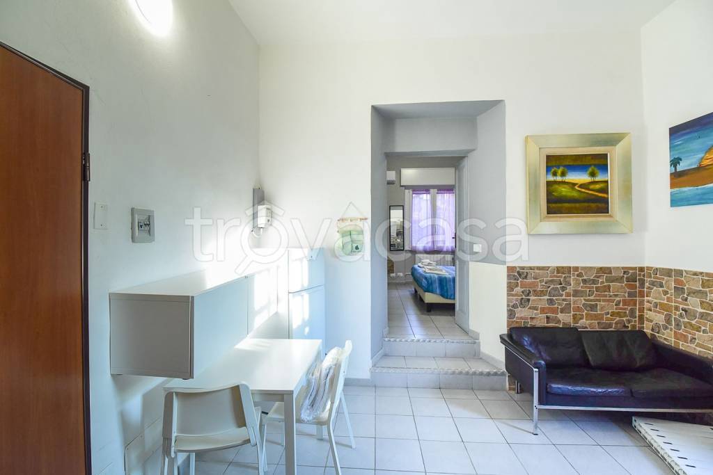 appartamento in vendita a Como in zona Ponte Chiasso